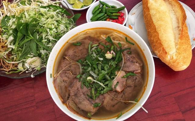 Quán Ăn Hồng Ân - Bún Bò Huế, Hủ Tiếu Sườn & Bún Mọc