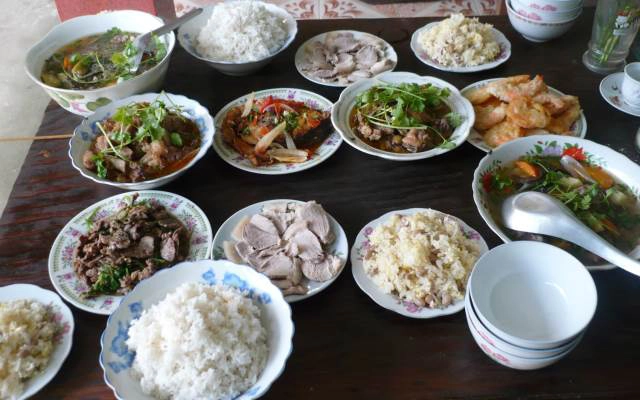 Quán Ăn Hồng Ngọc - Quán Cơm Gia Đình