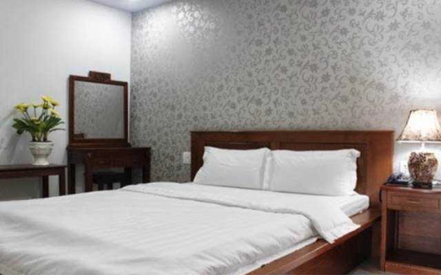 Hồng Trinh Hotel