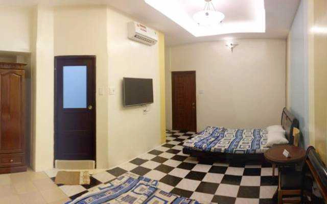 77 Hotel