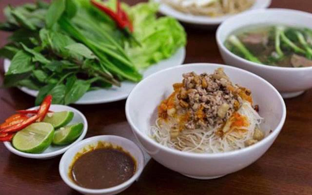 Quán Ăn Hủ Tiếu 79 - Lý Chiêu Hoàng