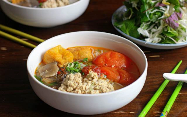 Quán Ăn Hủ Tiếu, Bánh Canh & Bún Riêu Bình Dân