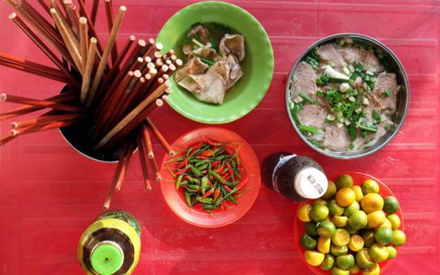 Quán Ăn Hủ Tiếu Bình Dân - Đường Số 79