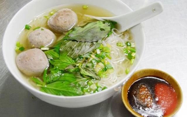Quán Ăn Hủ Tiếu Bò Viên - 806 Nguyễn Chí Thanh
