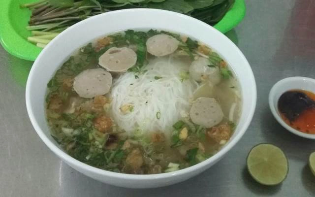 Quán Ăn Hủ Tiếu Bò Viên - 868 Nguyễn Chí Thanh