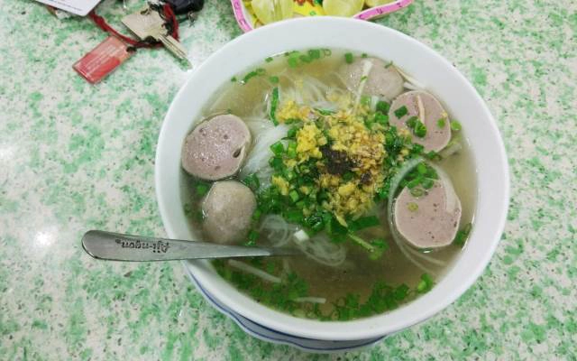 Quán Ăn Hủ Tiếu Bò Viên Bình Phú