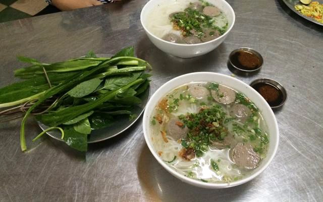 Quán Ăn Hủ Tiếu Bò Viên Xuân Ký