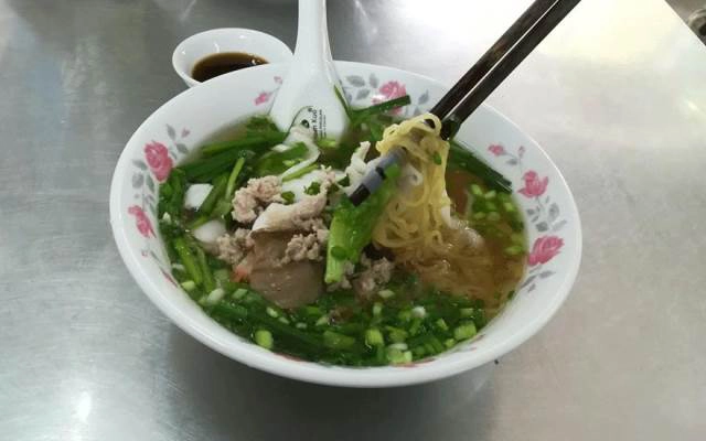 Quán Ăn Hủ Tiếu Cá 153 - Miếu Bình Đông
