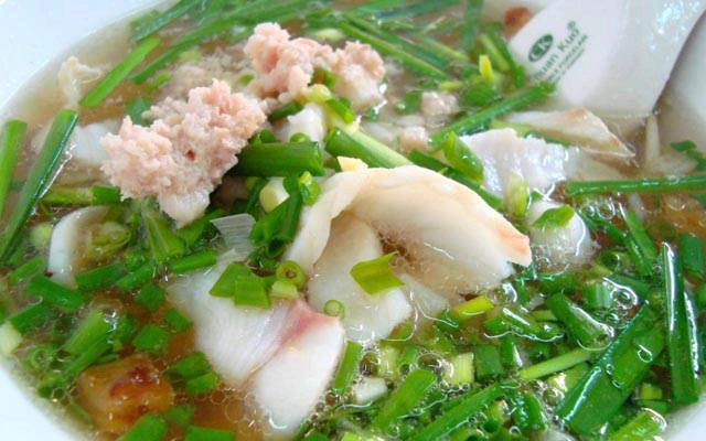 Quán Ăn Hủ Tiếu Cá Tài Ký