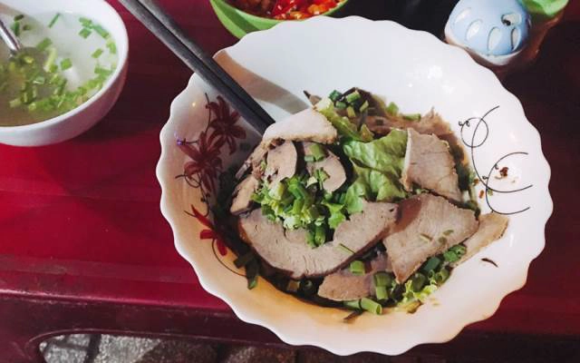 Quán Ăn Hủ Tiếu Mai Ngân