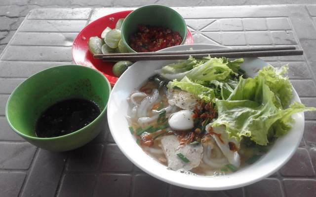 Quán Ăn Hủ Tiếu Mì, Bánh Canh & Hột Vịt Lộn