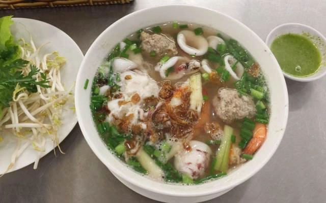 Quán Ăn Hủ Tiếu Mực Ngũ Gia