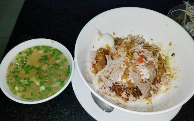 Quán Ăn Hủ Tiếu Nam Vang & Bún Mọc