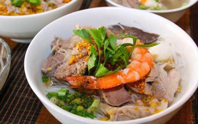 Quán Ăn Hủ Tiếu Sa Đéc - 156 Huỳnh Tấn Phát