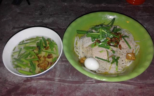 Quán Ăn Hủ Tiếu Vỉa Hè