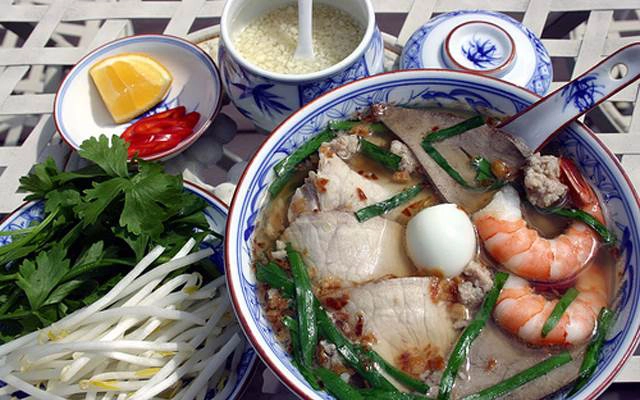 Quán Ăn Hủ Tíu Nam Vang Nhất Quán - Nguyễn Văn Nghi