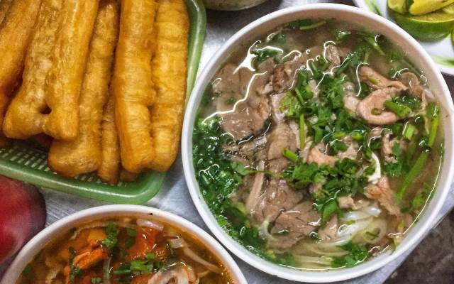 Quán Ăn Hùng Bình - Phở & Bún Các Món
