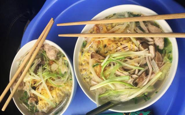 Quán Ăn Hùng Chinh - Phở Gà & Bún Thang