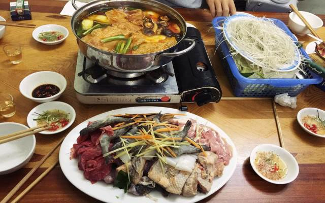 Hưng Hoa - Cháo Miến & Lẩu Thập Cẩm
