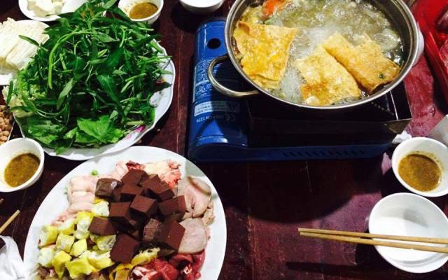 Quán Ăn Hưng Phấn Quán - Lẩu Lòng Bò & Cơm Bình Dân