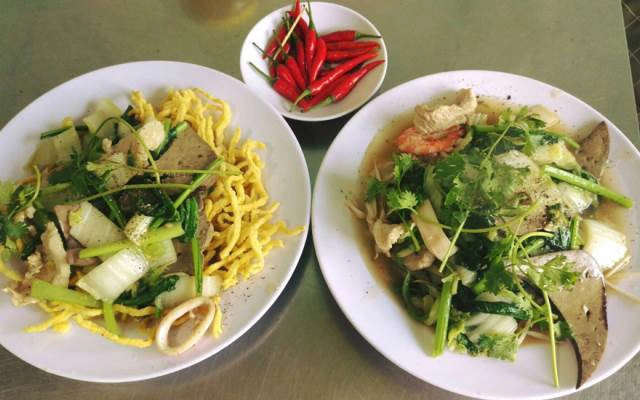 Quán Ăn Hùng Phát - Hủ Tiếu Xào, Mì Xào Giòn & Cơm Chiên