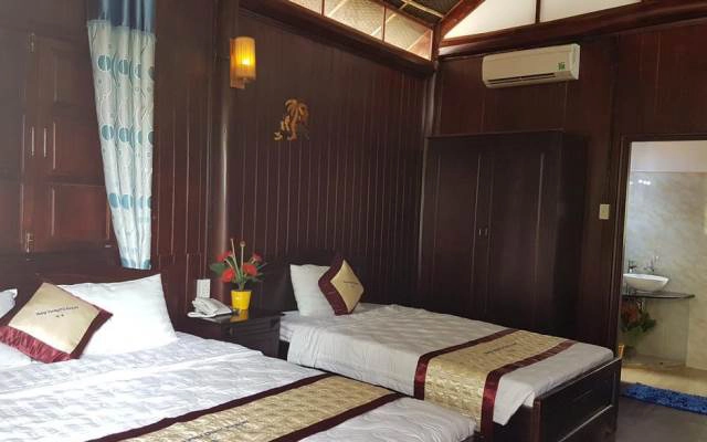 Hùng Vương Resort
