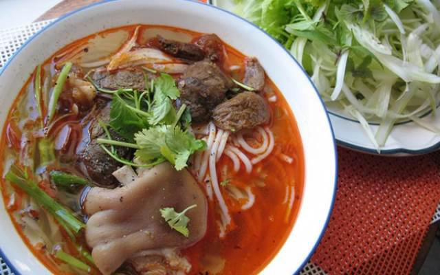 Quán Ăn Hương Giang Quán - Bún Bò Huế