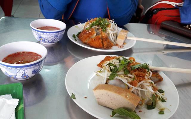 Quán Ăn Hương Nam - Bánh Cuốn Nóng