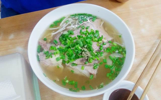Quán Ăn Huyền Thu - Phở & Lẩu Bò