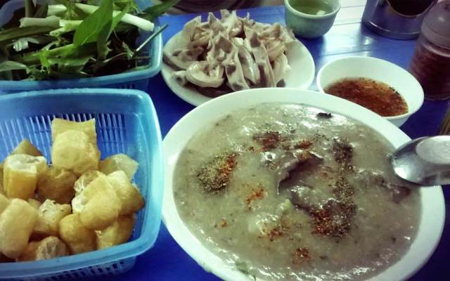 Quán Ăn Huyền Trang - Cháo Lòng, Tiết Canh