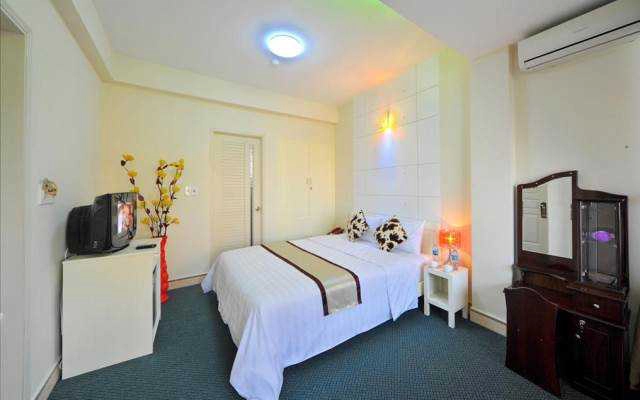 Ideal Hotel
