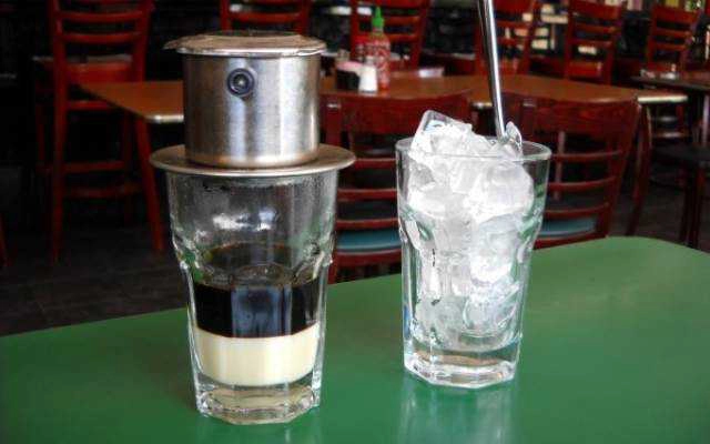 Ỉn Cafe