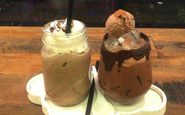 Jolly Cafe