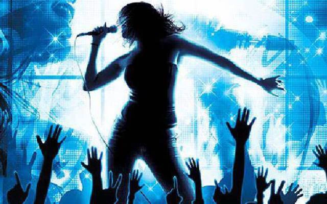 Karaoke Tom - Thị Trấn Đông Anh