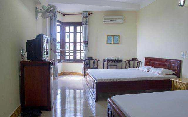 Khách Sạn Bằng Lăng Tím - Hòa Hảo