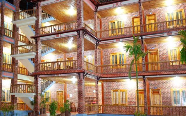 Khách Sạn Hồ Núi Đính
