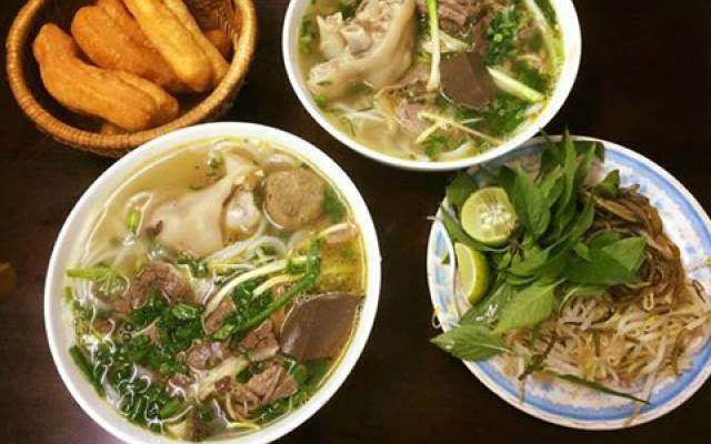 Quán Ăn Khánh Linh - Bún Bò Giò Heo & Lẩu Các Loại