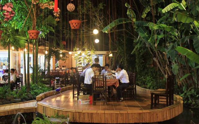 Nhà Hàng Không Gian Vip - Buffet Nướng Sân Vườn