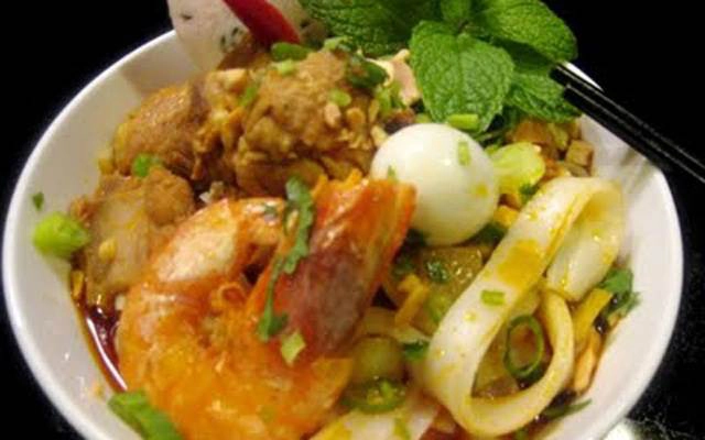 Quán Ăn Khu Phố Mì Quảng - Nguyễn Bỉnh Khiêm