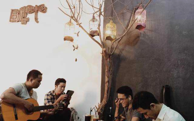 Kịch Bệt Cafe - Võ Thị Sáu