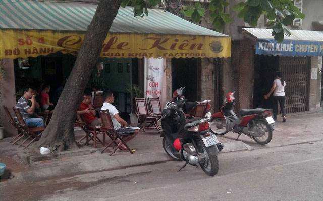 Kiến Cafe - Đỗ Hành