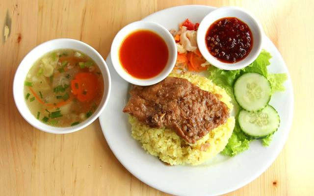 Quán Ăn Kim Cương - Cơm, Phở & Hủ Tiếu