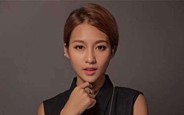 Kim Hoài Tóc Đẹp