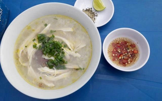 Quán Ăn Kim Xuyến - Gà Ta