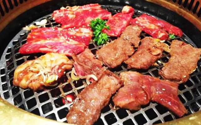 Nhà Hàng Kingdom BBQ - Lê Văn Sỹ