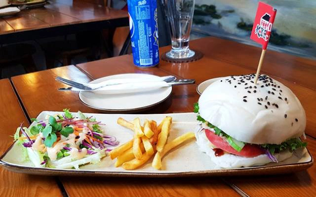 Quán Ăn Kisu - Bò Bít Tết & Bao Burger