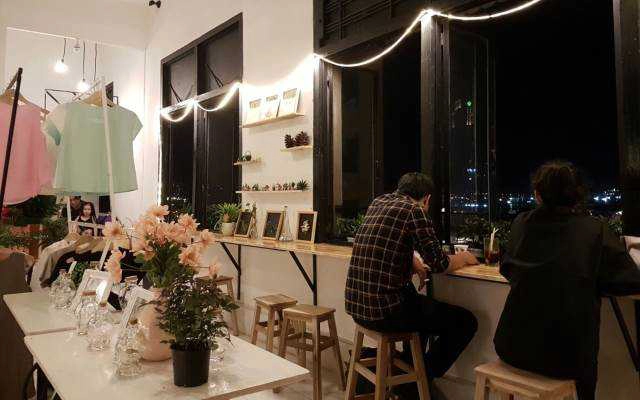 Lá Cafe