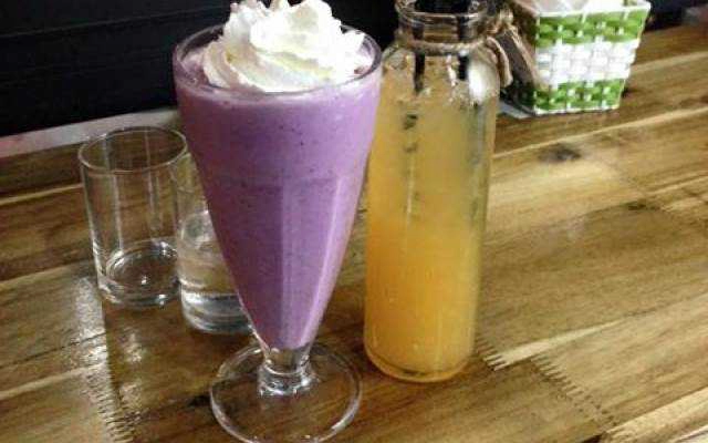 Lá Coffee - Triệu Việt Vương