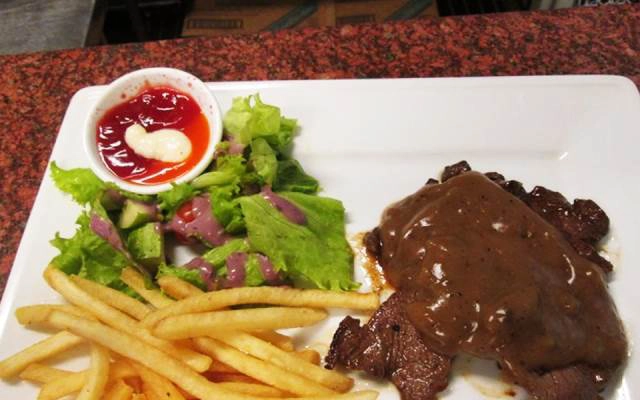 Quán Ăn La Vache - Beefsteak - Bạch Đằng