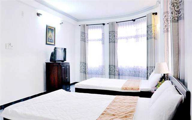 Lại Trần Hotel